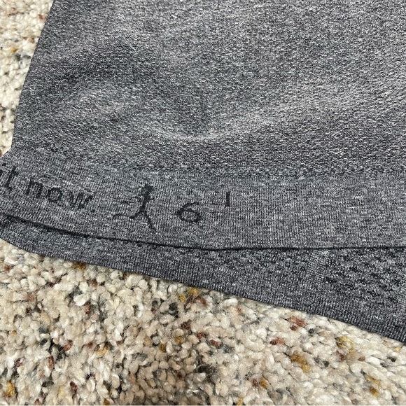 Lululemon Swiftly Tech Racerback Tank Top in Heathered Black Grey 6 W1960S - Picture 10 of 13